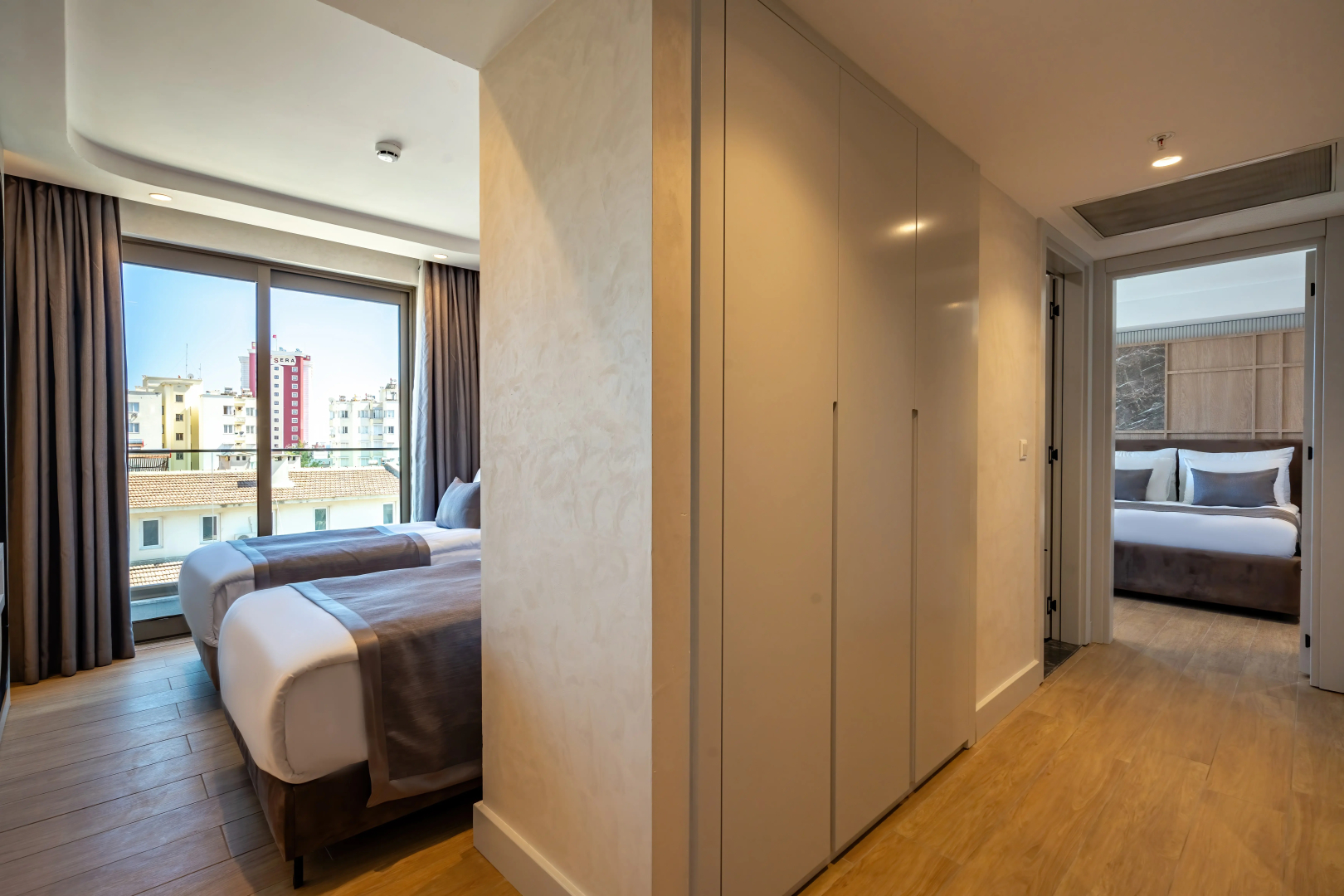 Awen Hotel Lara