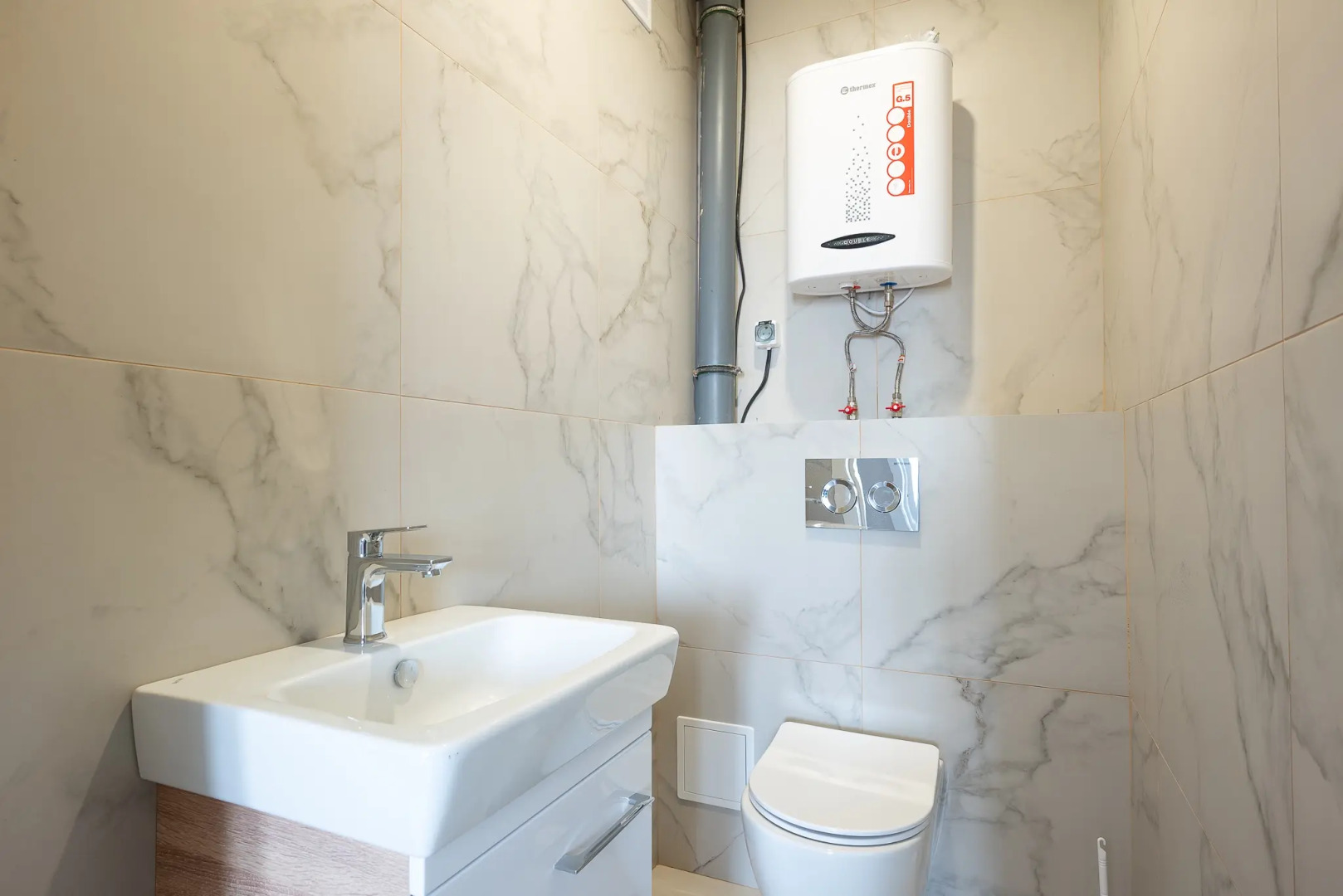 Апартаменты KazanHome Новая квартира с гостиной, спальней и отдельной кухней