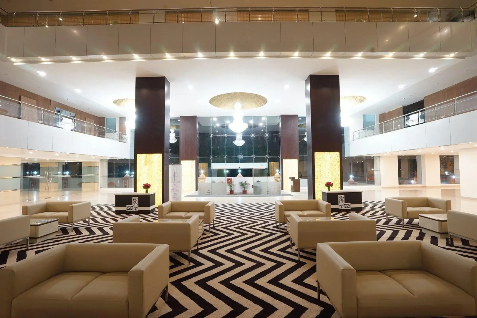 Отель The Byke Suraj Plaza Veg