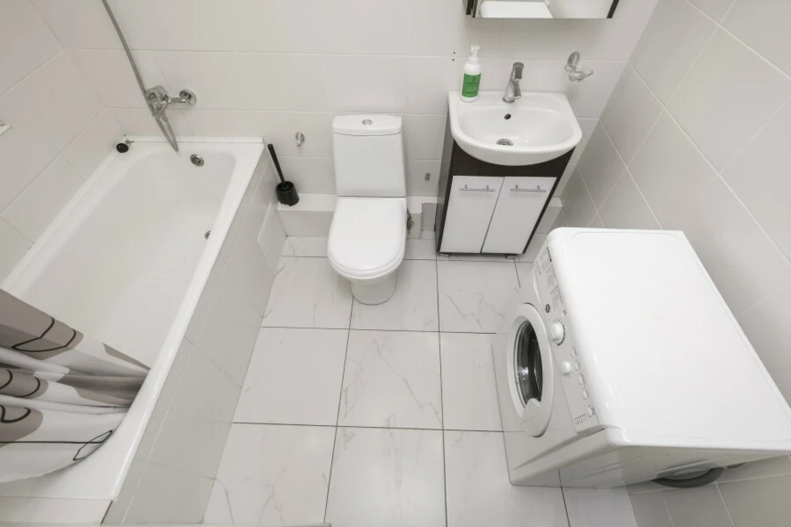 Апартаменты Домант Романова 60/1 (3)