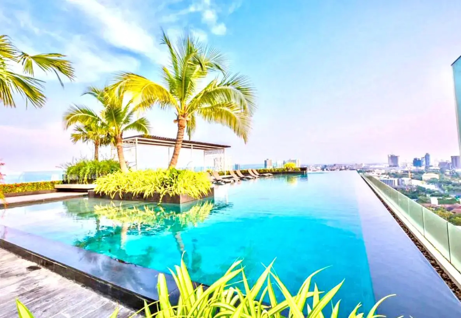 Апартаменты Riviera Wongamat Beach