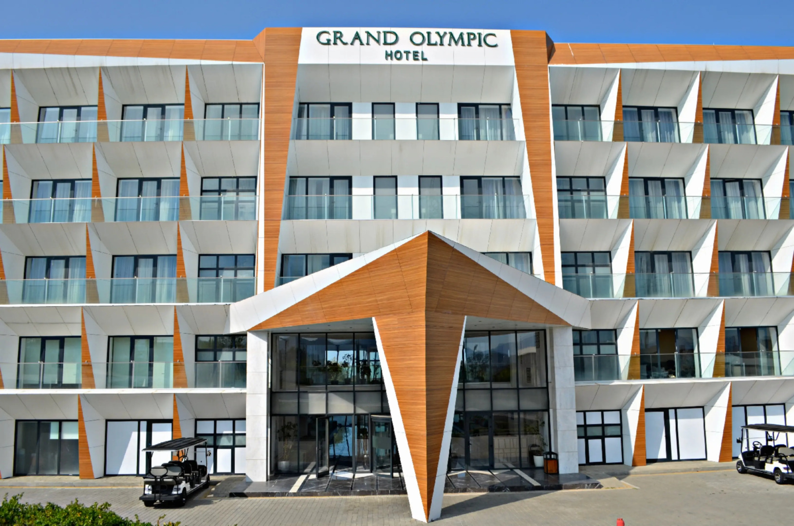 Отель Arena Grand