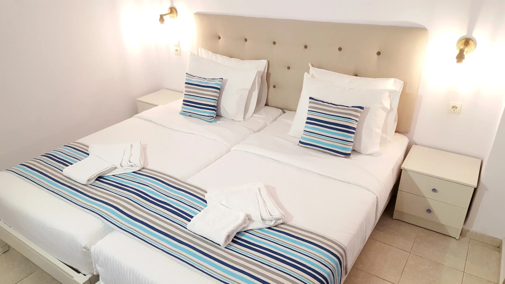 Апартаменты Elychryson