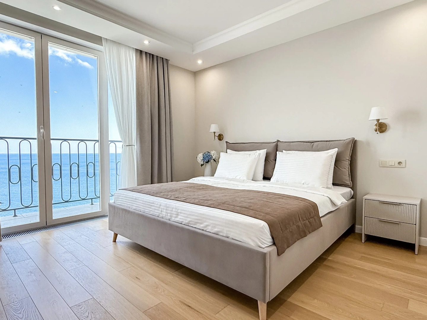 Апартаменты Монако 24 ЖК Граф Толстой 311