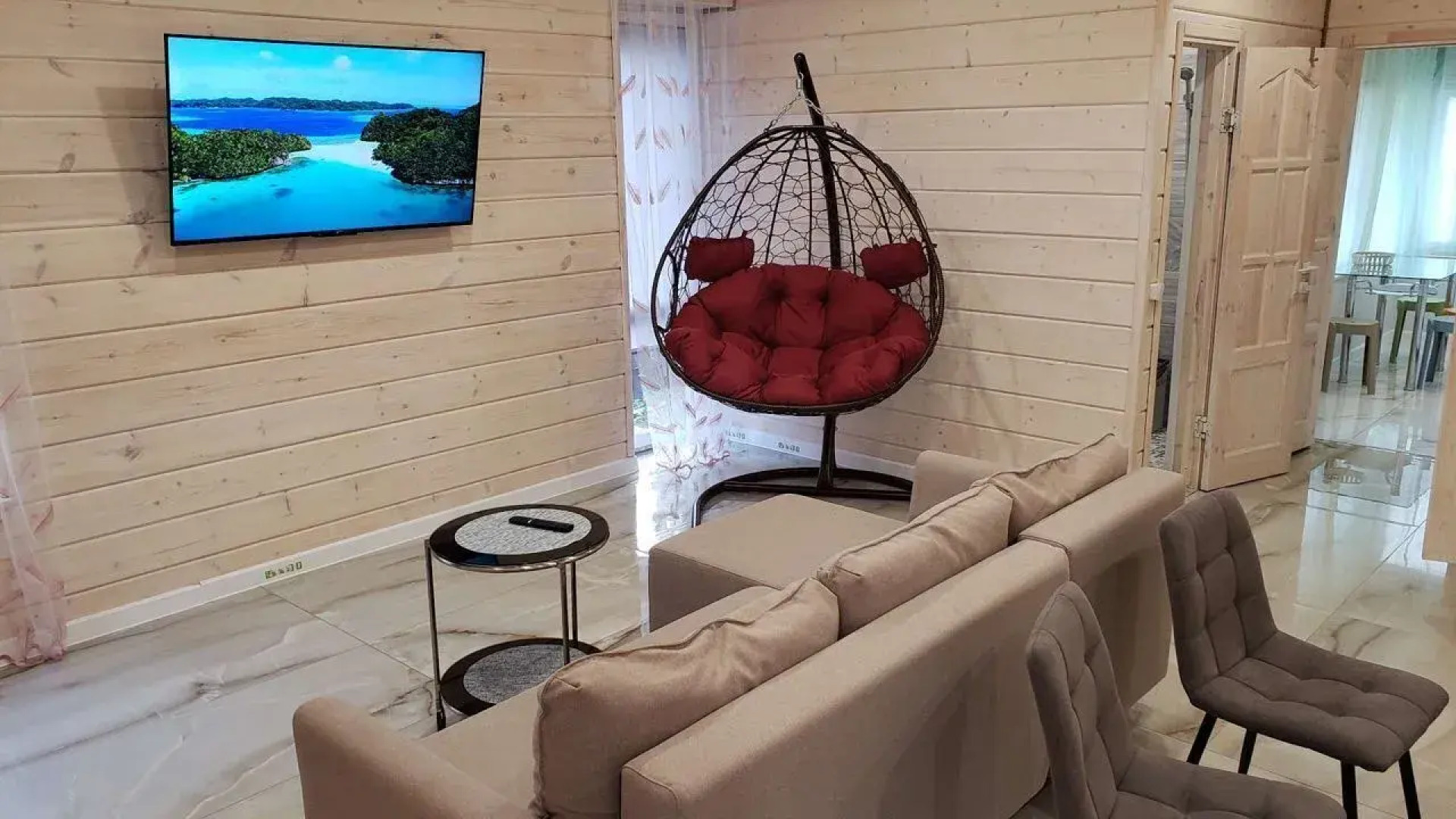 Частный дом Lux 130 кв.м в сосновом лесу на берегу озера в Рощино