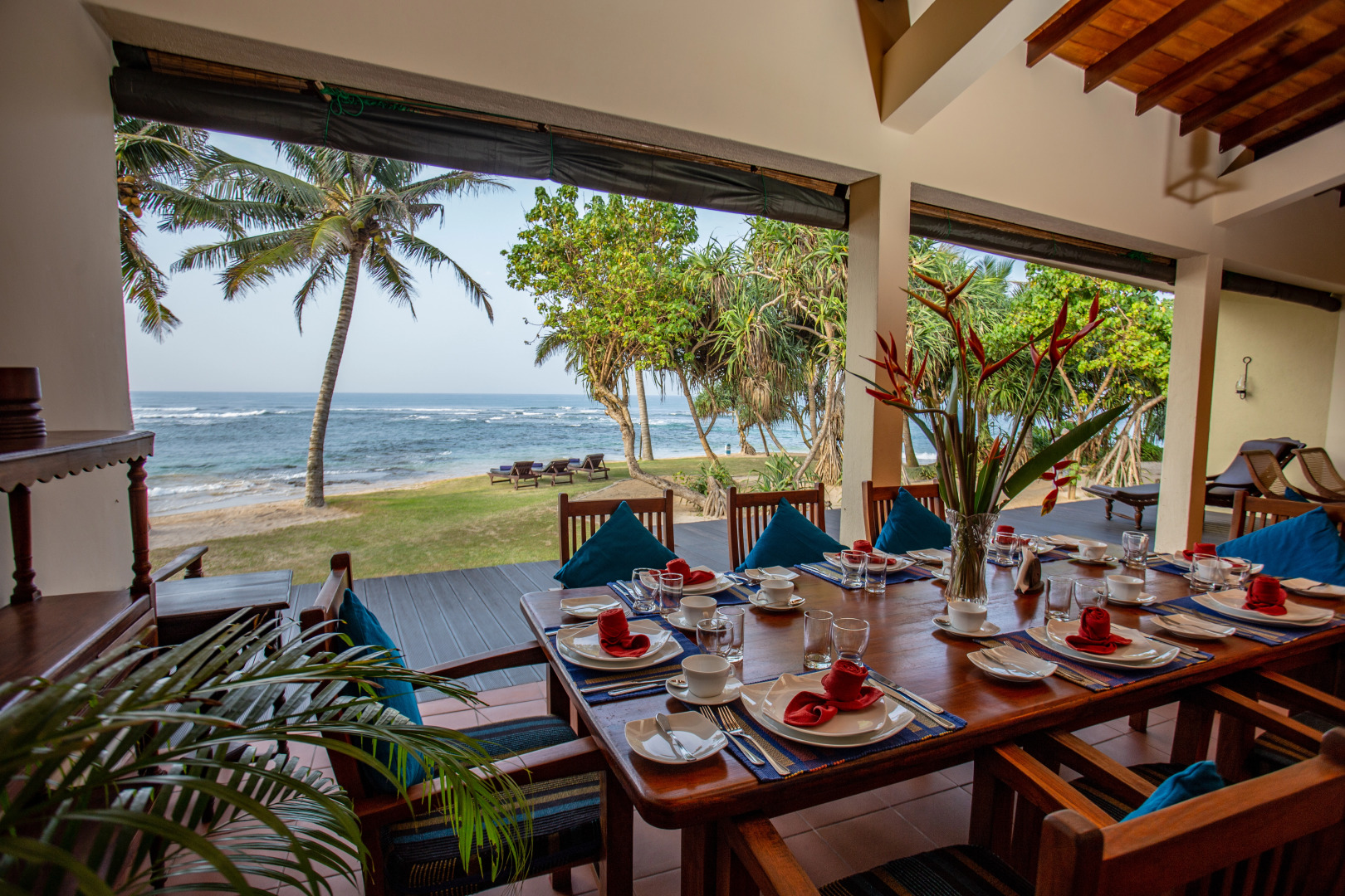 South Point Villa - 3 bedroom Beach Front Villa