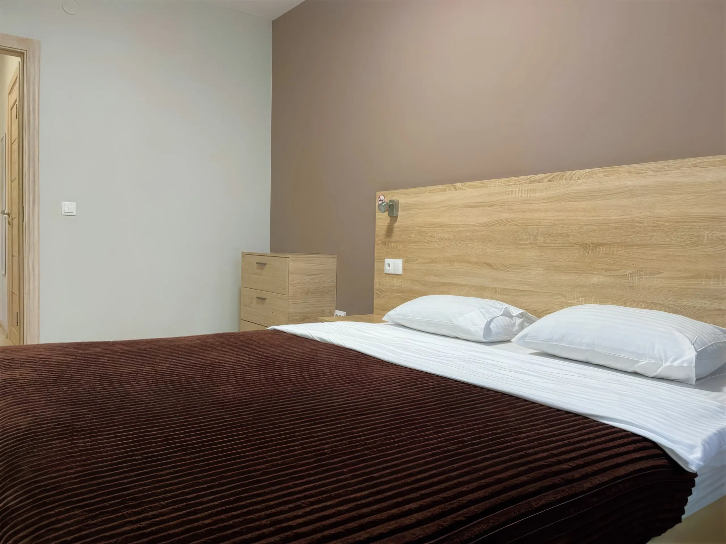 Апартаменты с кухней-гостиной и отдельной спальней