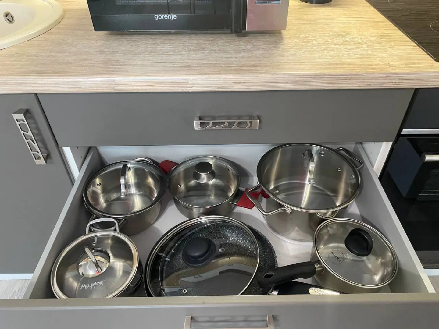 Квартира Двухкомнатная квартира с современным ремонтом