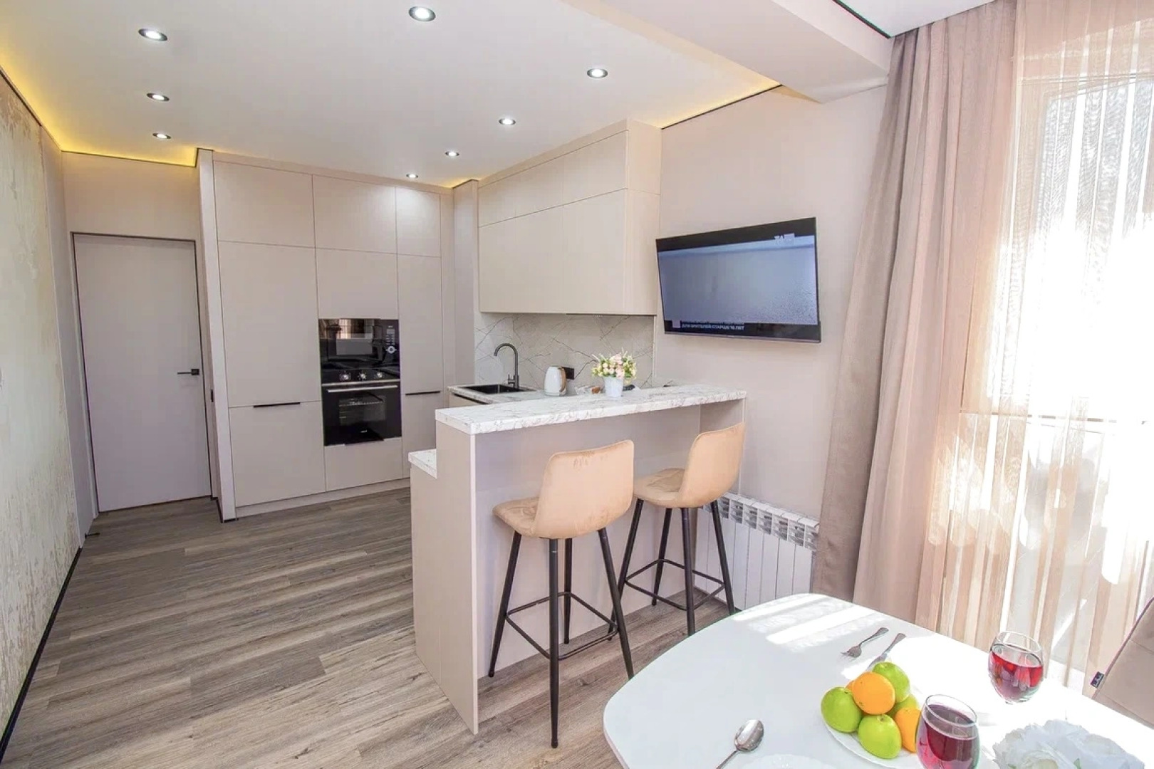 Апартаменты FSF Дизайнерские Четыре Сезона (Business)