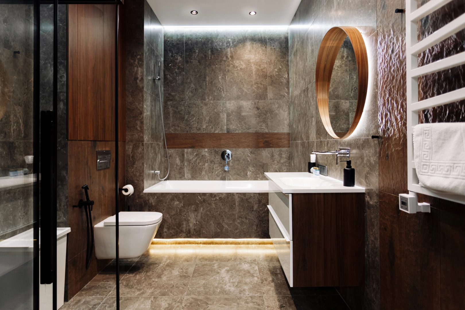 Апартаменты Lalapart Skyfall с панорамным видом с 46 этажа небоскреба Савеловский Сити