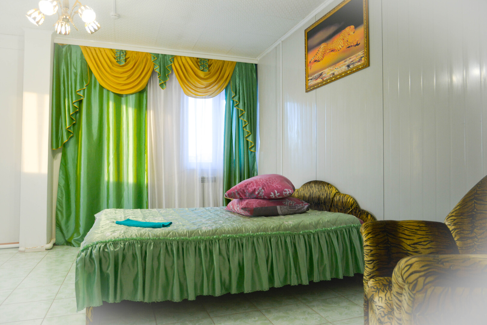 Де-Кастри (Бывш. Пять звезд)