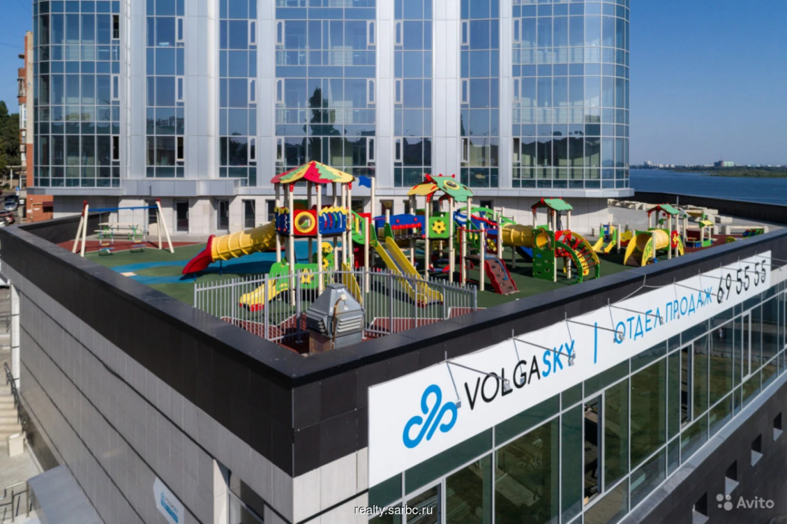 Апартаменты на 30 Этаже с Видом на Волгу и Город