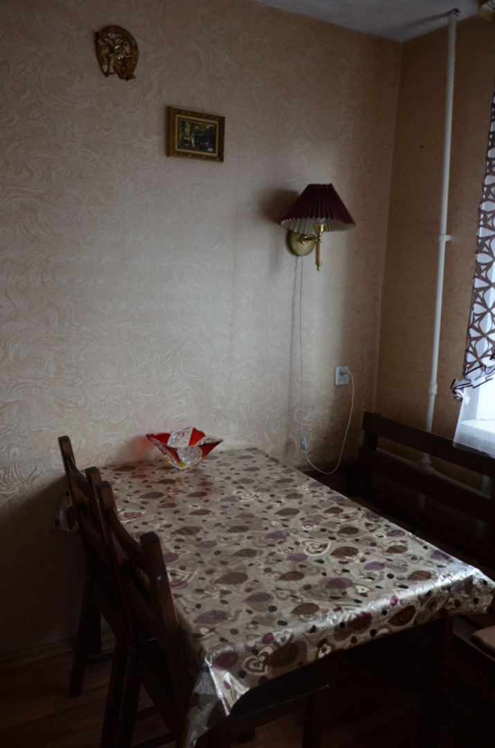 Меблированные комнаты Ваш Дом на Ленинградской (2 подъезд, кв. 32)