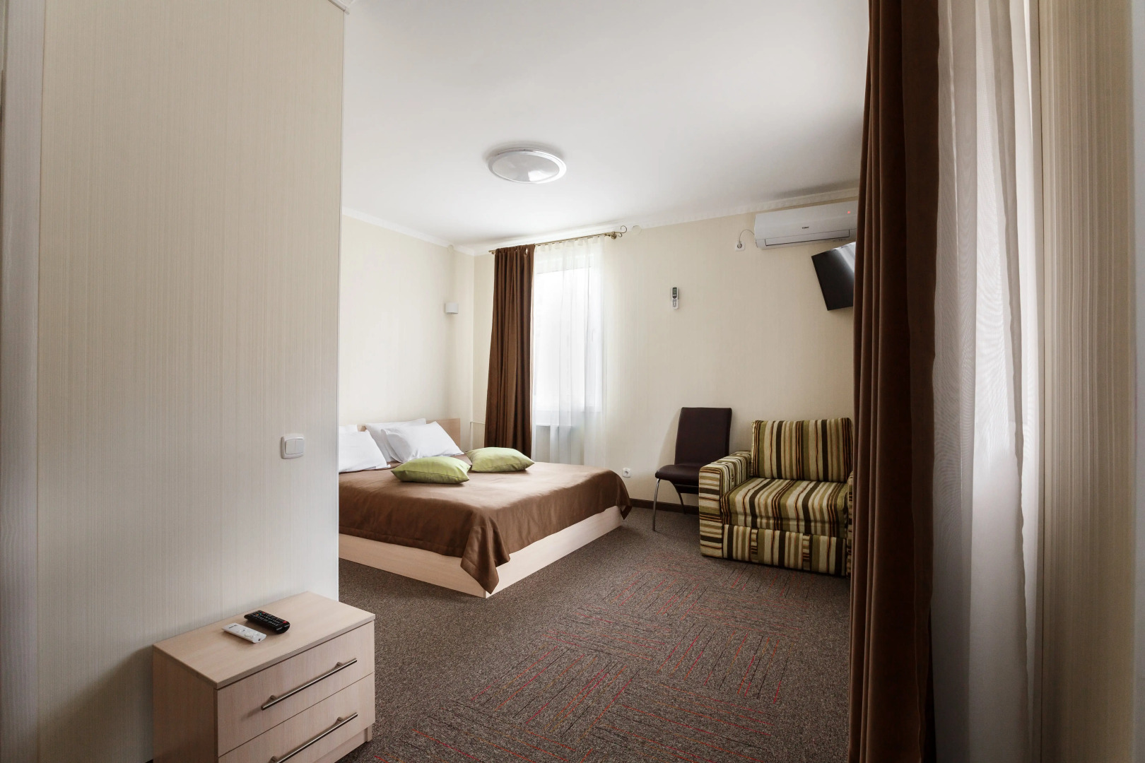 Отель 3*  Всесезонный курорт Манжерок