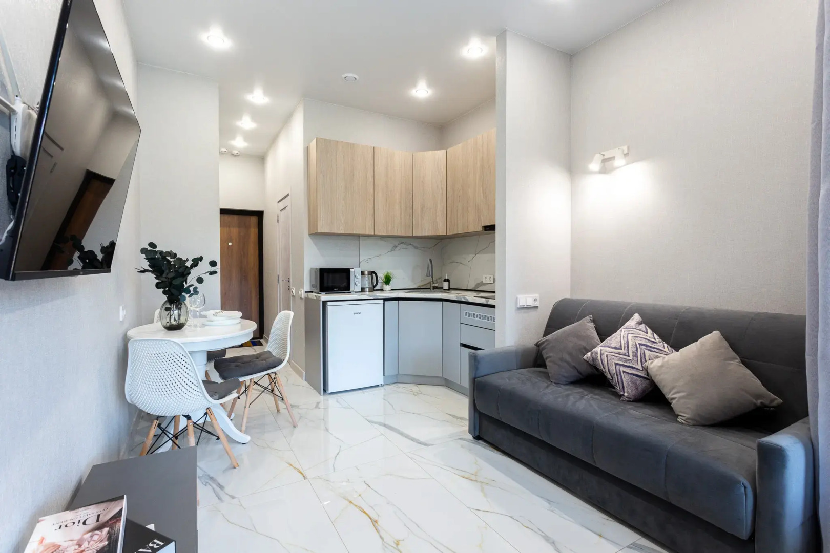 Квартира С балконом возле моря Аллея 254