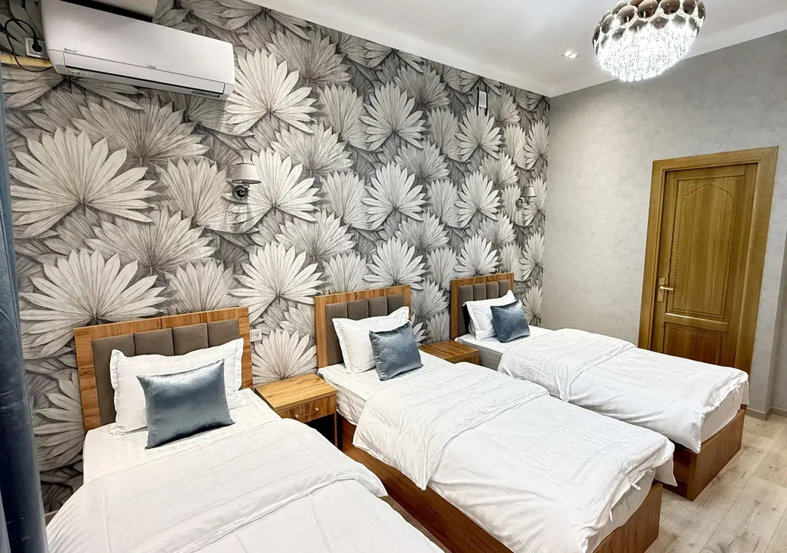 Отель Mumtoz East