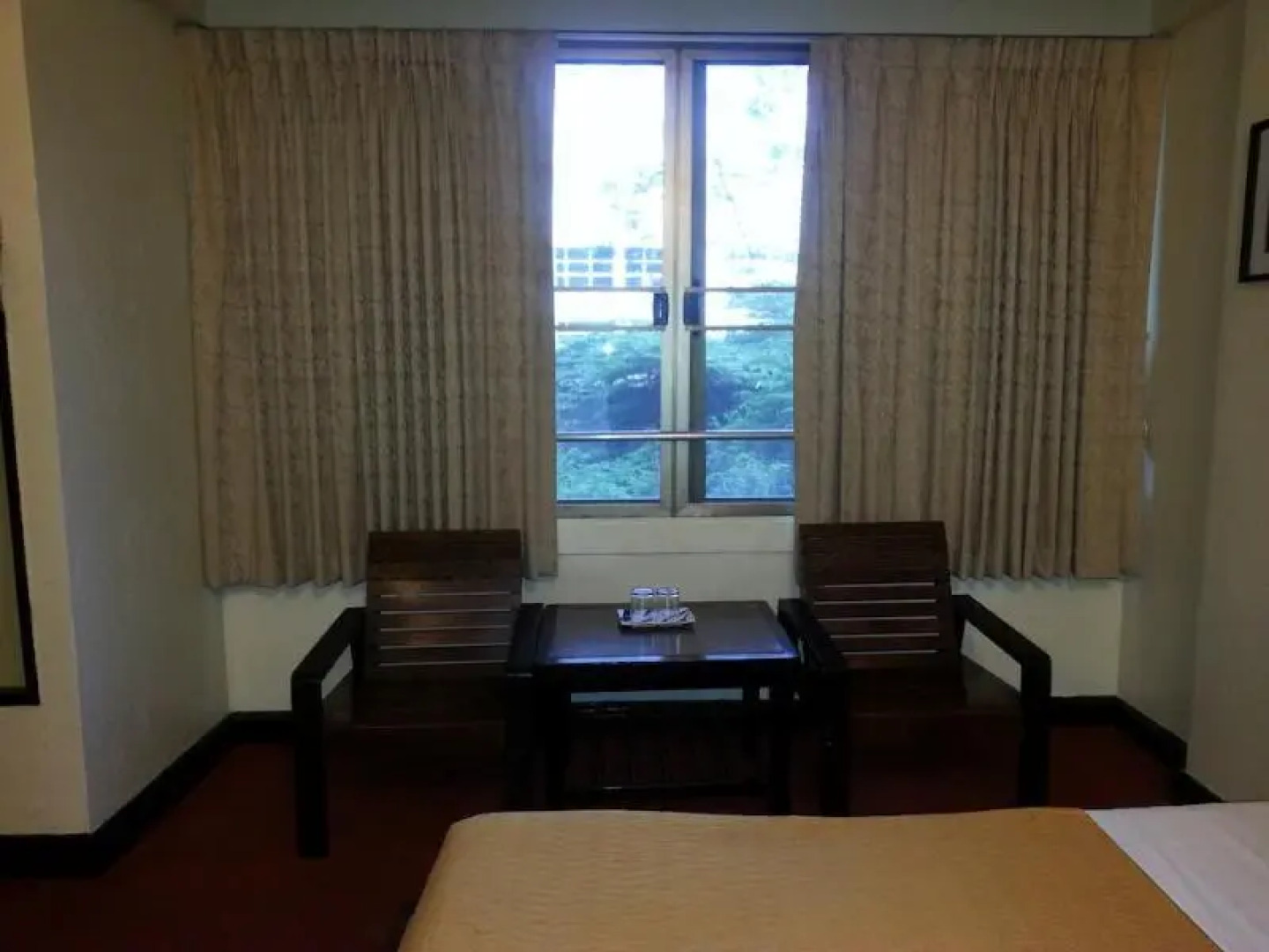 Hotel Crown BTS nana