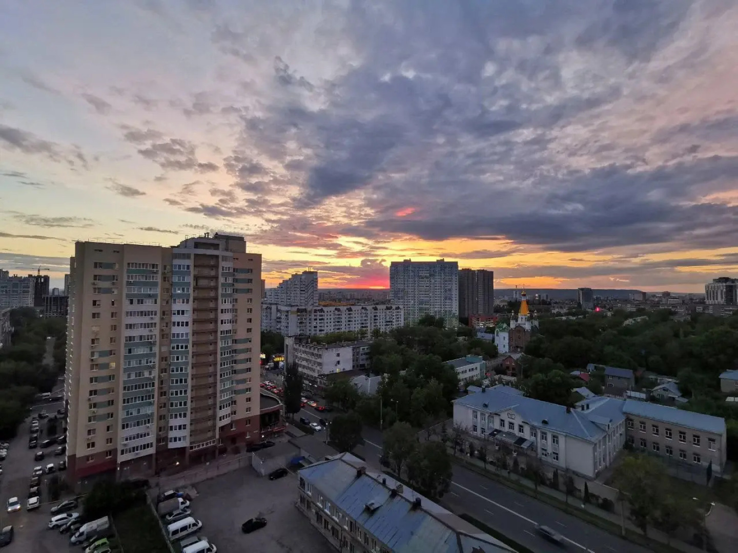 Апартаменты Двухкомнатная квартира у Космопорта