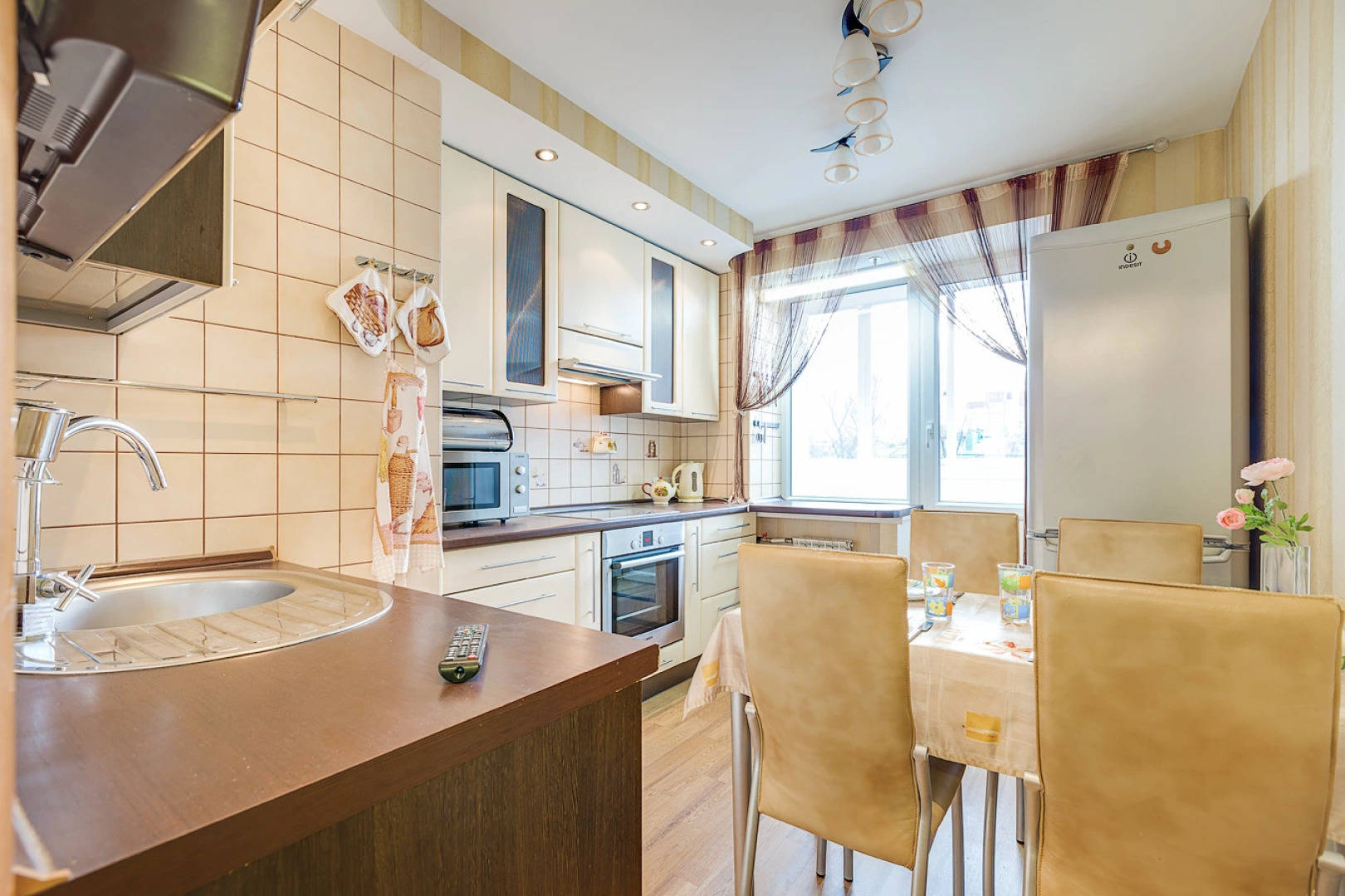 Апартаменты Like Home Aparts Енотаевская 10к2