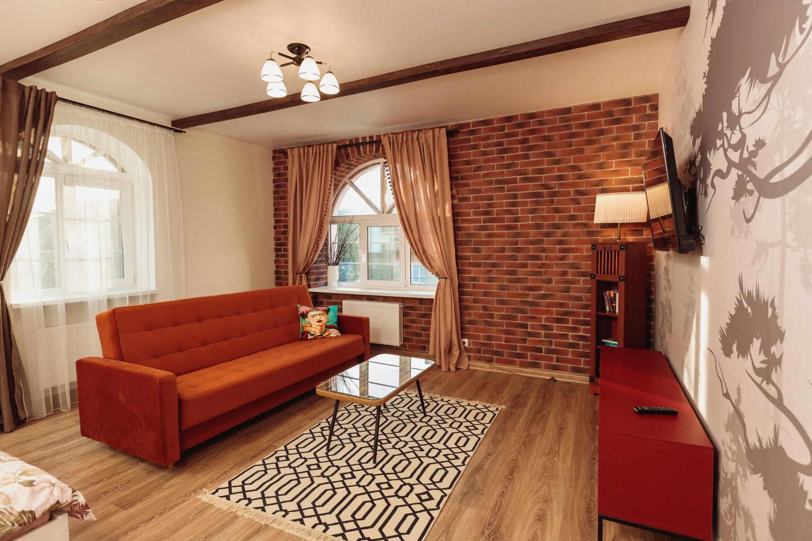 Квартира Двухкомнатная Московская 12