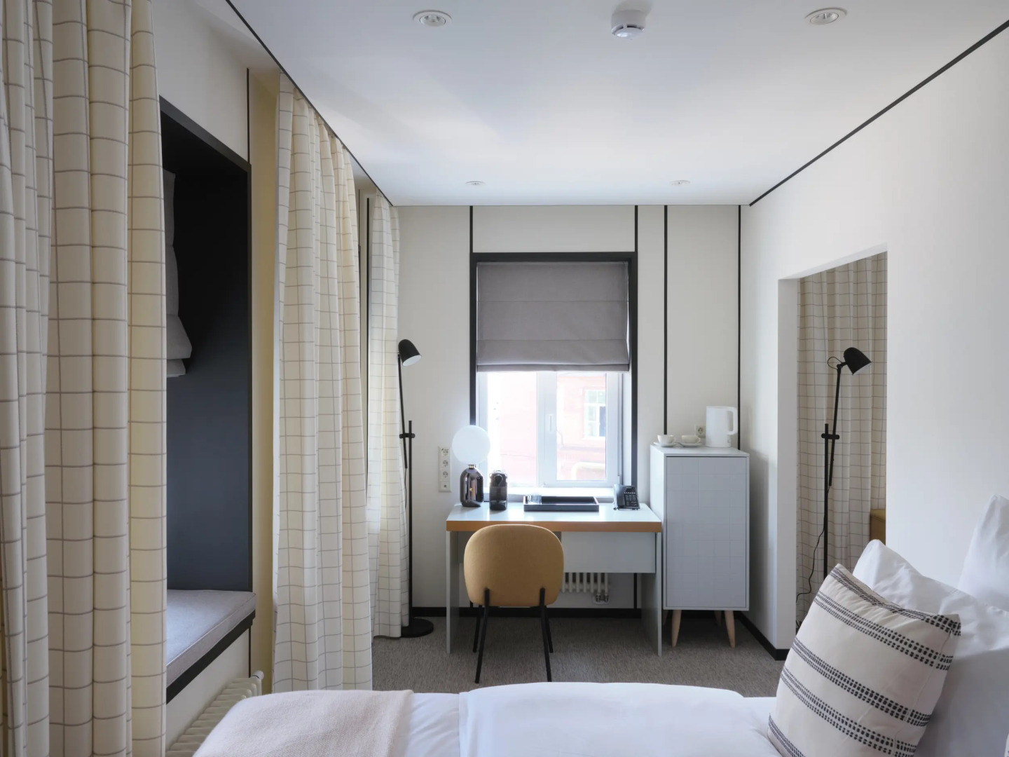 Отель GLINZ Hotel by Ginza Project