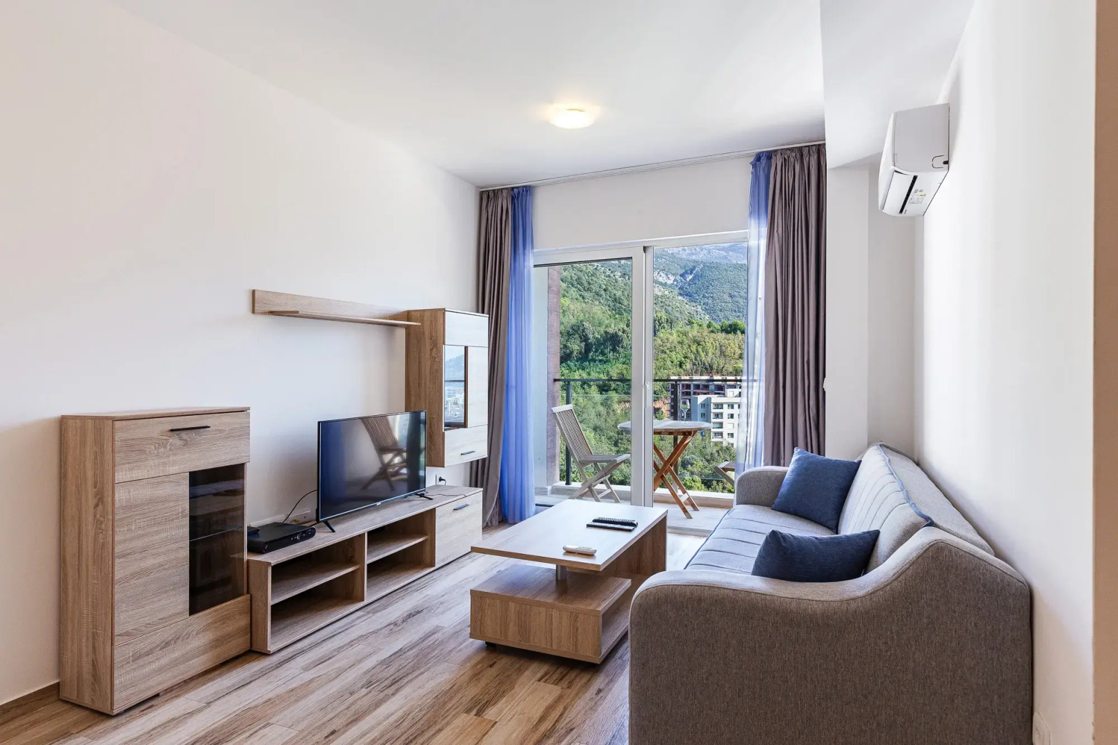 Апартаменты Sunny Side Wellness Resort & Spa