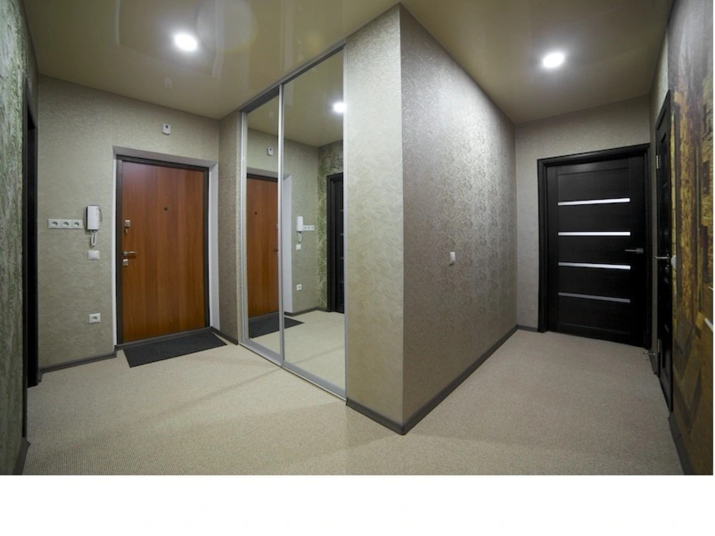 Апартаменты 2-комнатные HomeApart Скрыганова, 4А