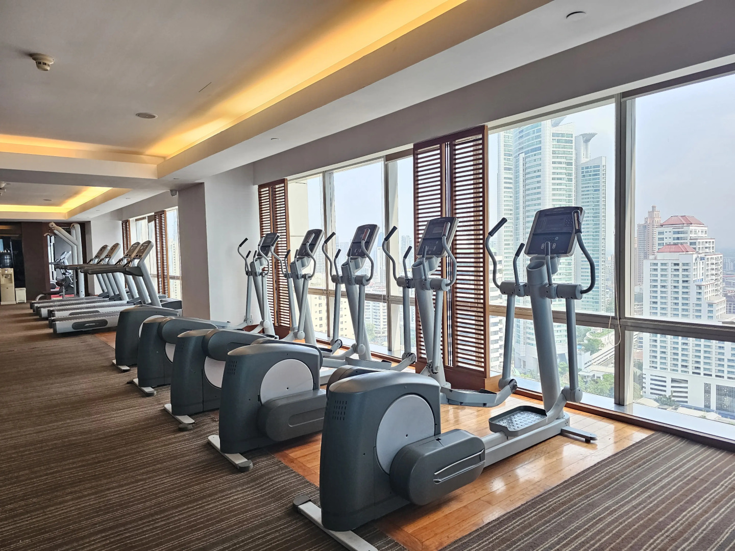 Отель Column Bangkok Hotel