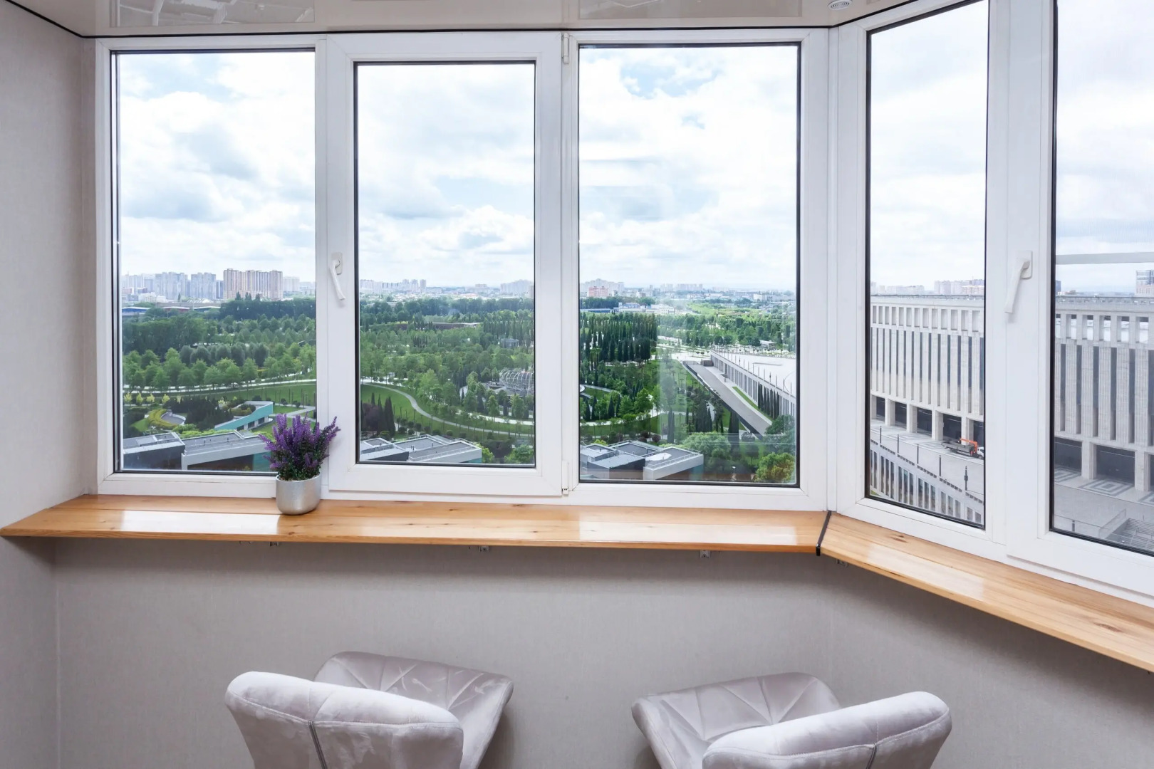 Апартаменты рядом с Парком Галицкого на улице имени Жлобы 139