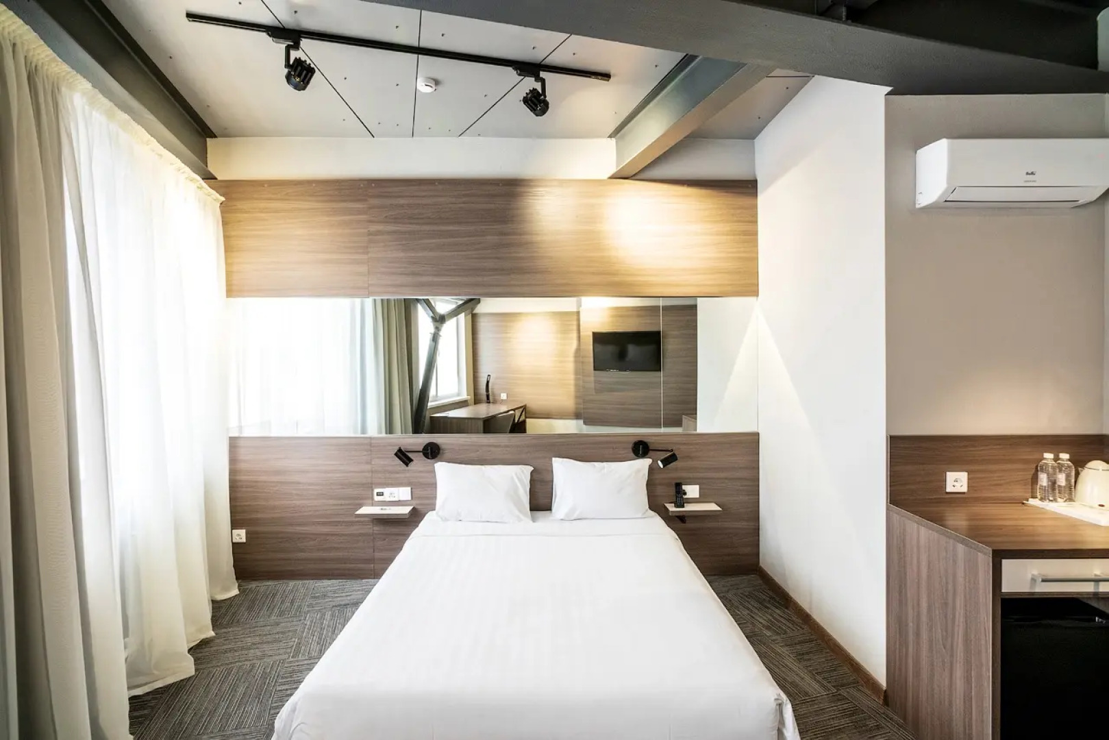 Отель Гостиница Kamarooms Business Hotel & Spa