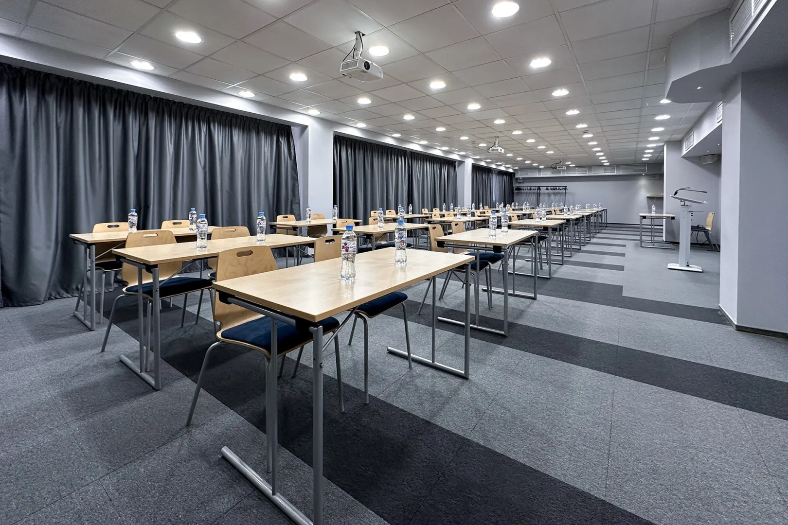 Отель Marins Park Hotel Москва Пражская