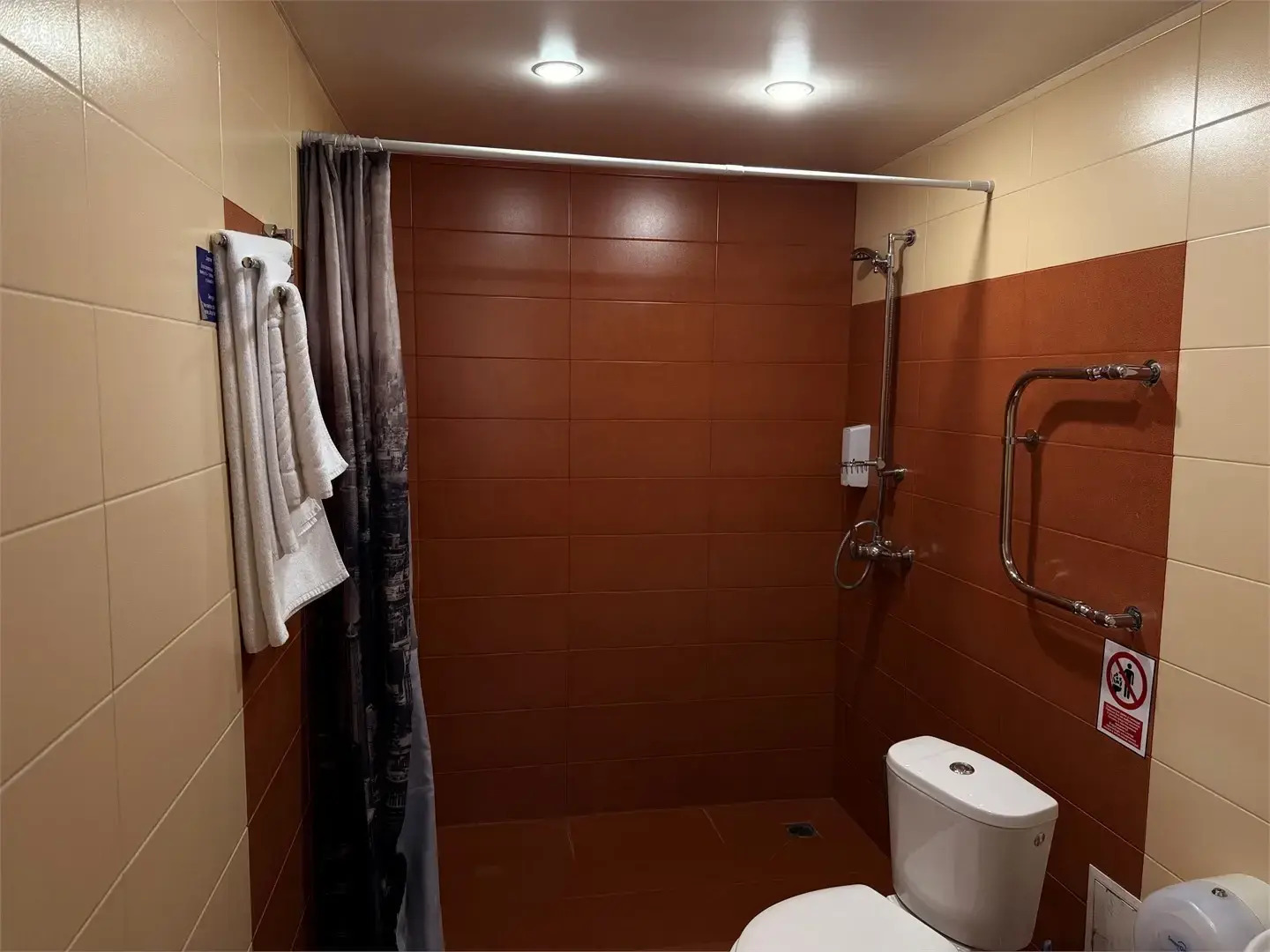 Гостиница А