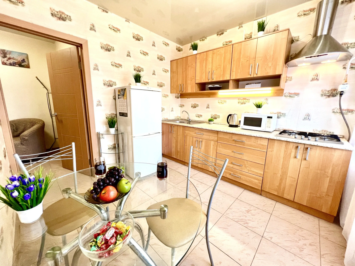 Уютные Апартаменты в Центре Города рядом с пл. Куйбышева (ул. Галактионовская 106А)