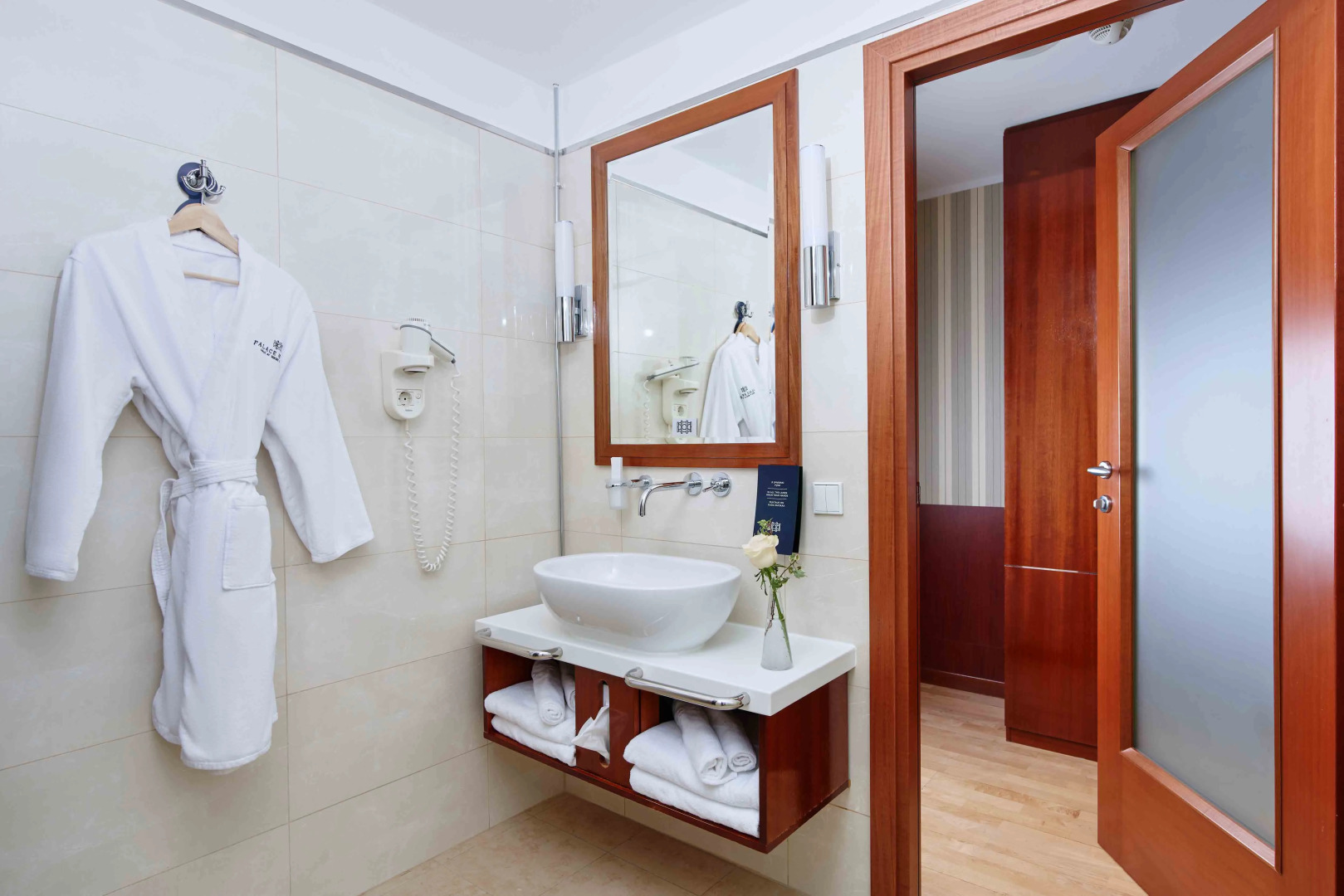 Отель Palace Bridge Hotel