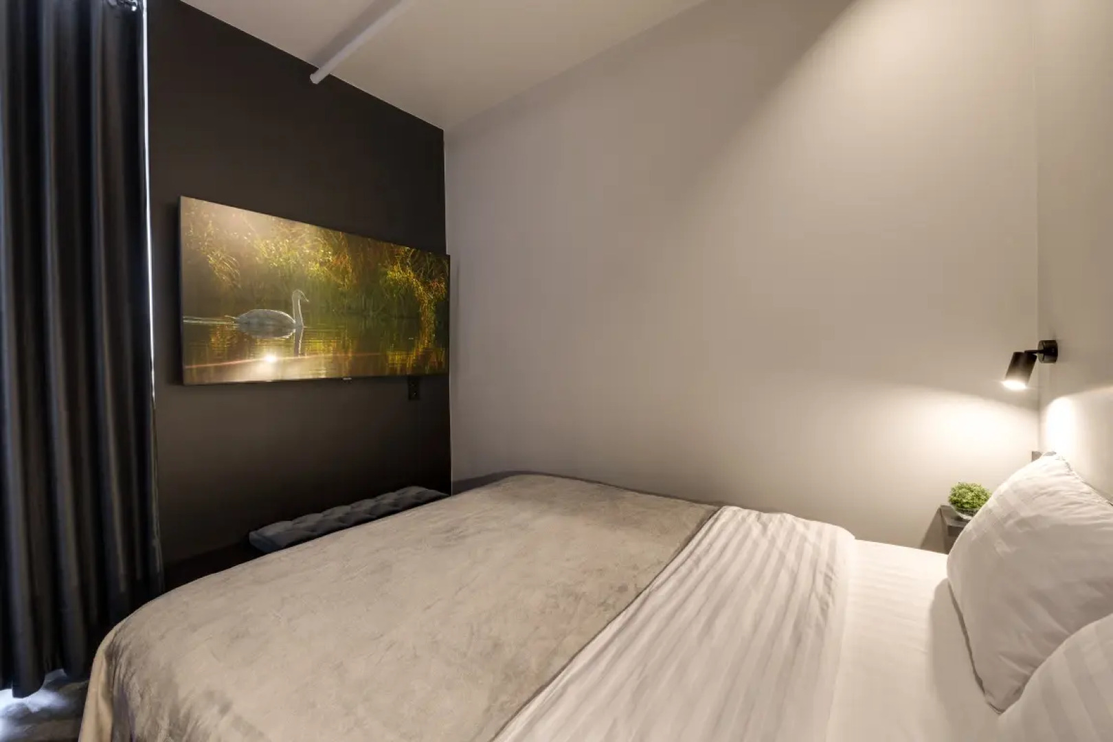 Апартаменты Полулюкс с Видом на Город Elite Apartments