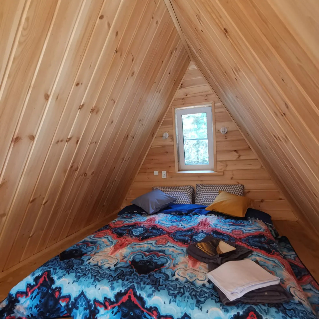 Частный Дом О, Дни в Лесу