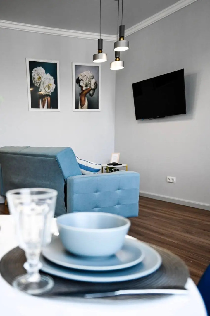 Апартаменты Энгельса 93