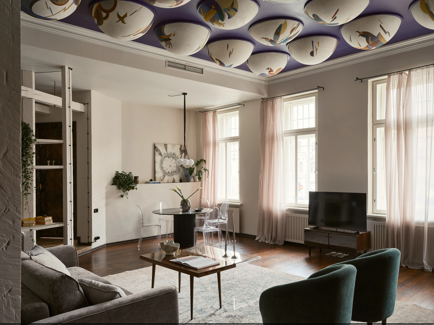 Апартаменты 170 кв. м. с 3 спальнями и видом на Австрийскую площадь