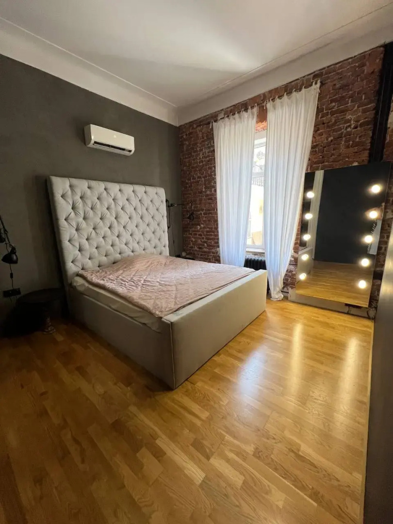 Апартаменты 3-х комнатные апартаменты в стиле лофт в самом центре