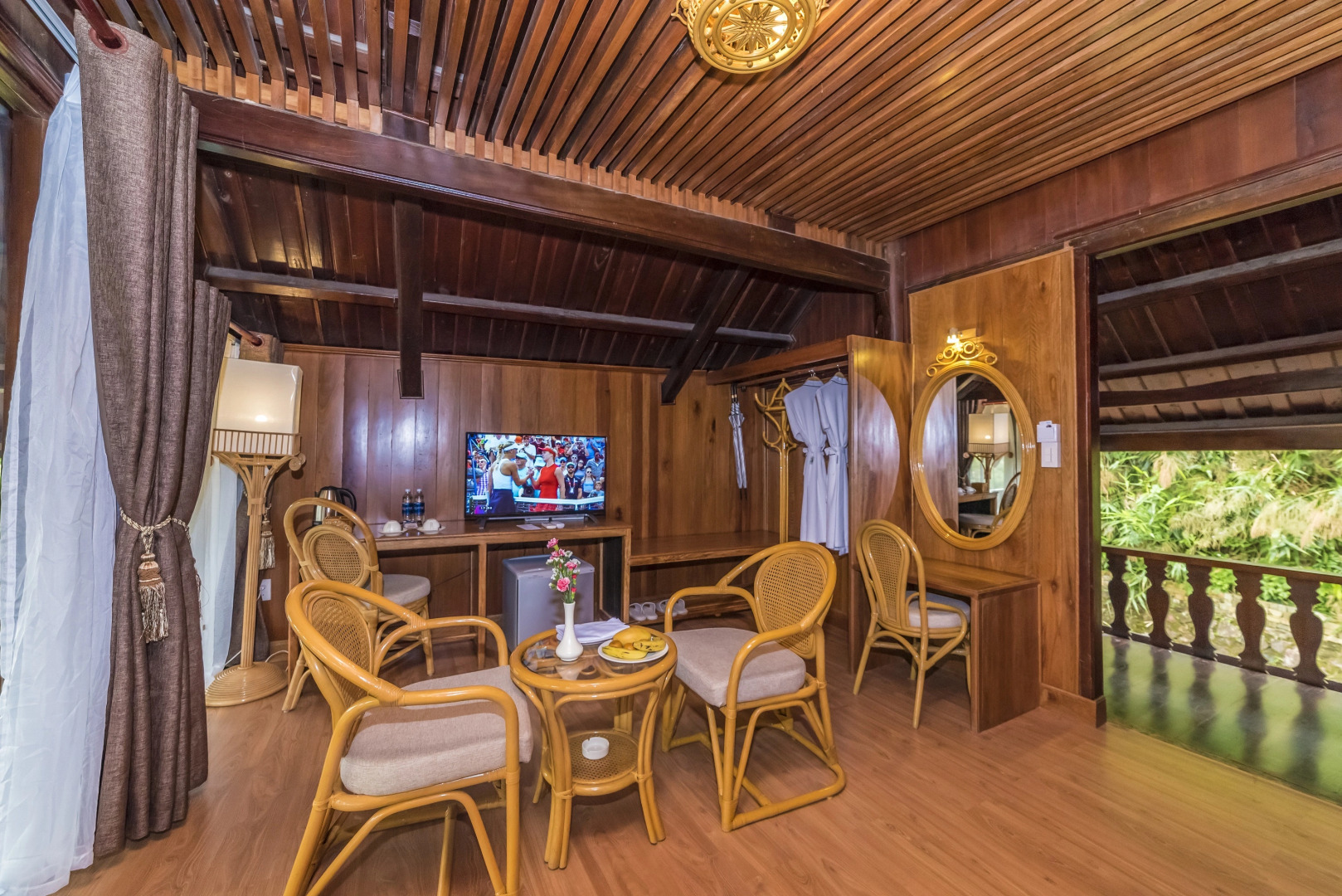 Отель Sankofa Village Hill Resort and Spa