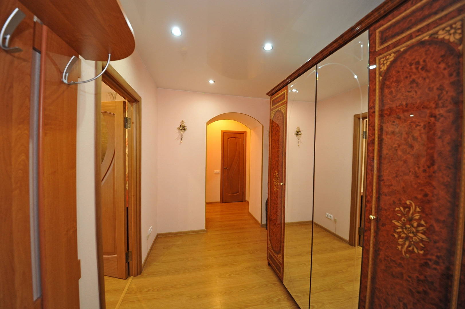 Апартаменты  с 1 спальней на улице Мира 11