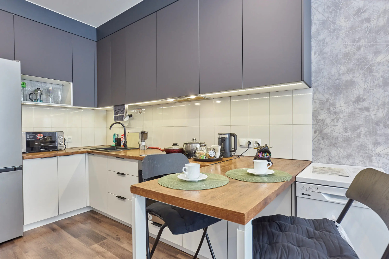 Апартаменты Современная Евродвушка в новом доме на 14 этаже