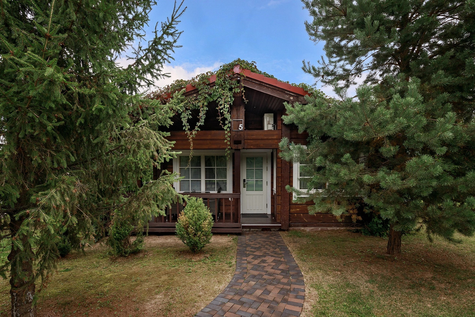 Отель Fish Point Family Resort (Золотой сазан)