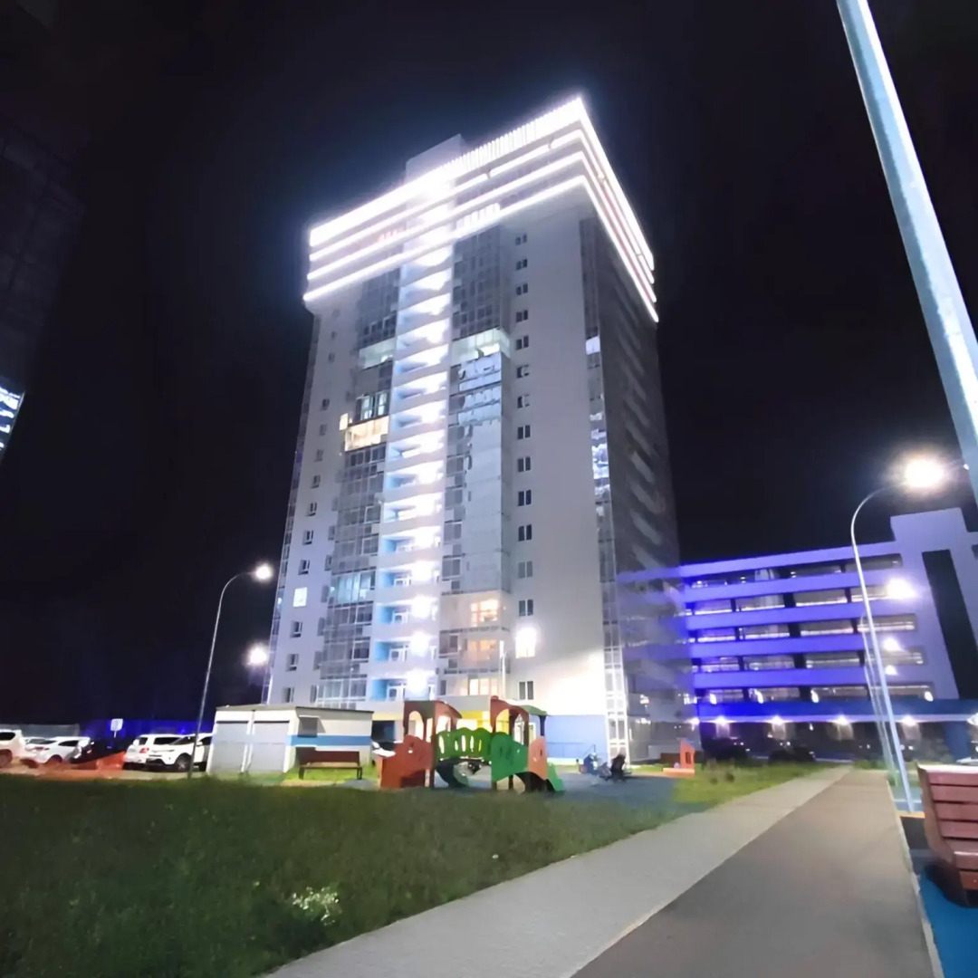 Квартира Трехкомнатная в Центре Города Набережные Челны