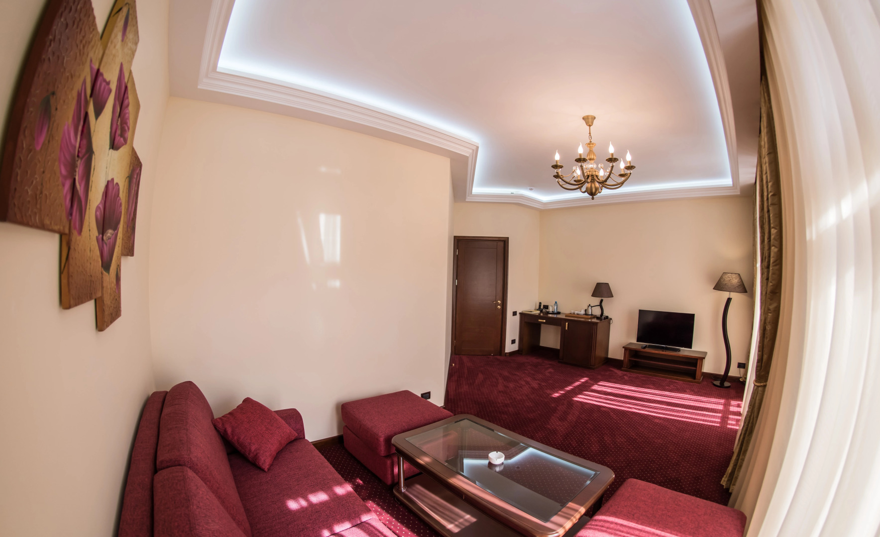 Курортный отель Elegant