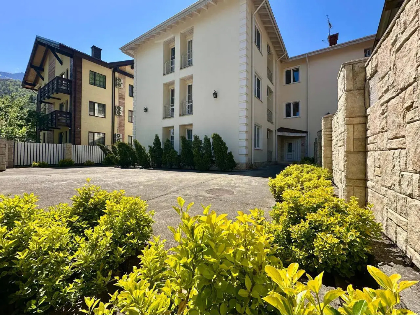 Апартаменты 2-х комнатные ГОРЫ рядом с казино