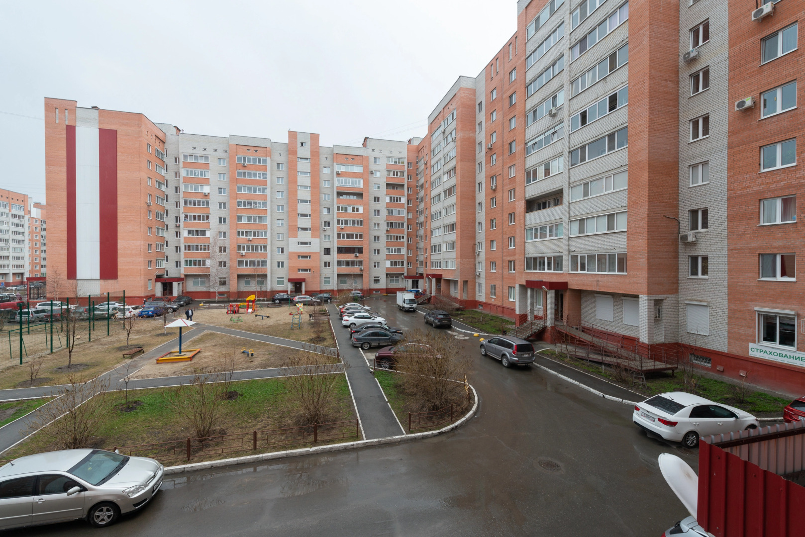 Апартаменты Сапфир с закрытым двором, рядом с ТЦ Остров, Мать и дитя