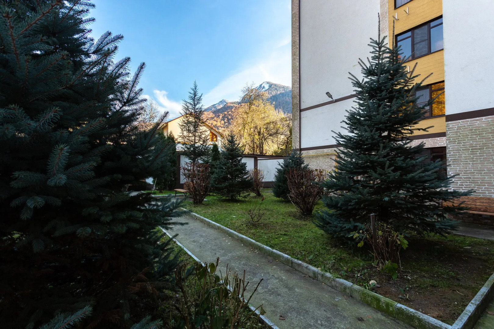 Апартаменты Уютные в Красной Поляне с Видом на Горы