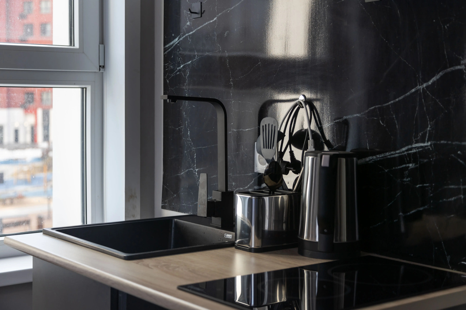 Апартаменты Студия на П. Романова