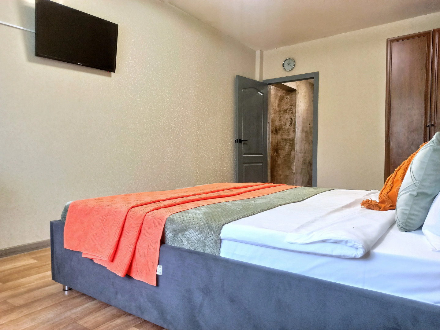 Квартира 1-комнатная в тихом районе 212 квартала